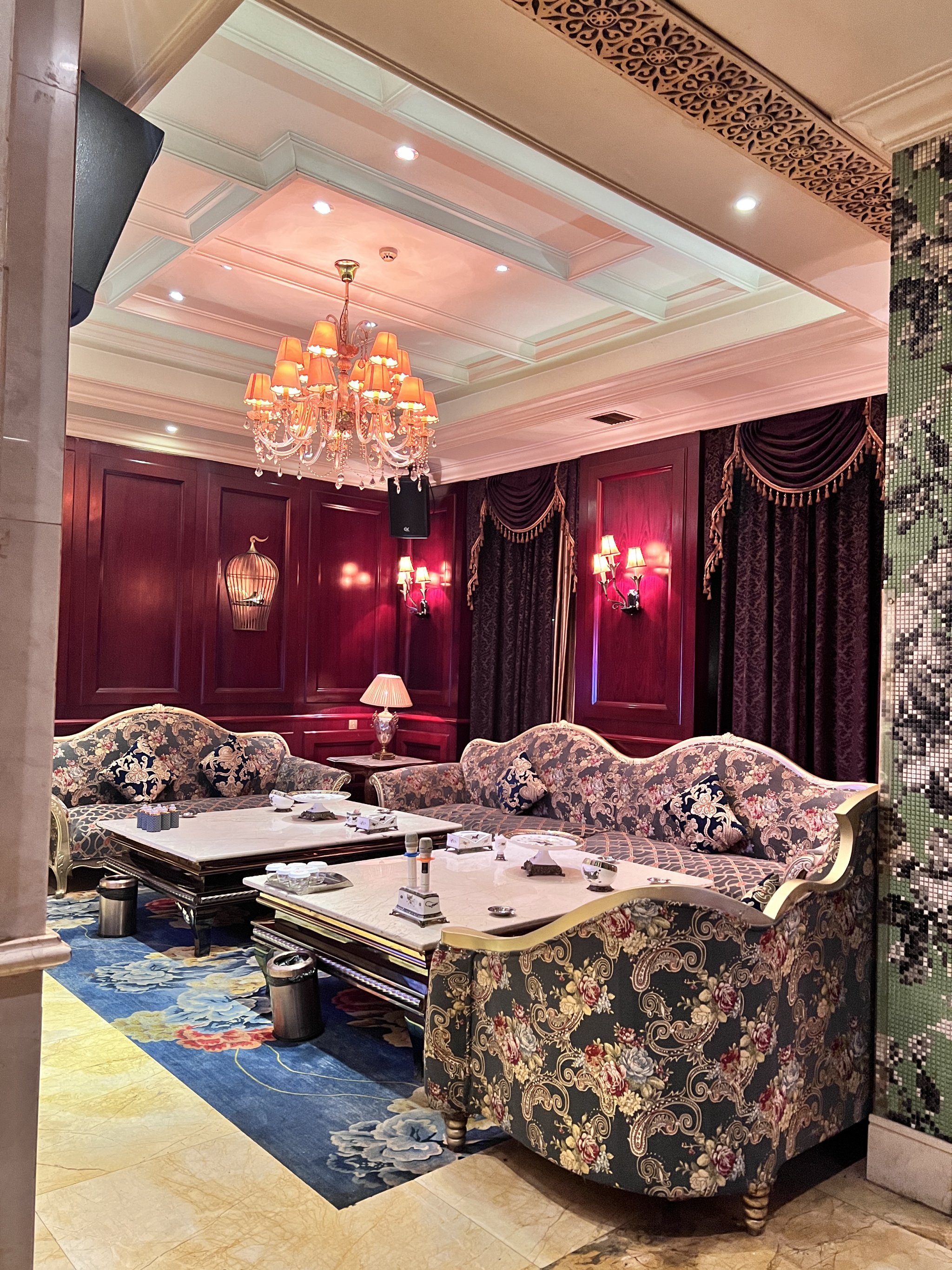 邢台商务ktv怎么玩尽享欢乐夜生活-南和县ktv预订